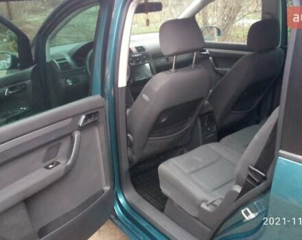 Зеленый Фольксваген Туран, объемом двигателя 1.9 л и пробегом 328 тыс. км за 6000 $, фото 11 на Automoto.ua