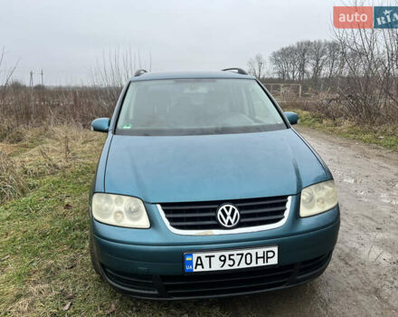 Зеленый Фольксваген Туран, объемом двигателя 1.9 л и пробегом 282 тыс. км за 5100 $, фото 1 на Automoto.ua