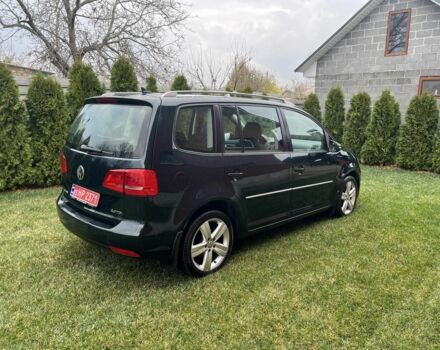 Зеленый Фольксваген Туран, объемом двигателя 2 л и пробегом 282 тыс. км за 10700 $, фото 3 на Automoto.ua