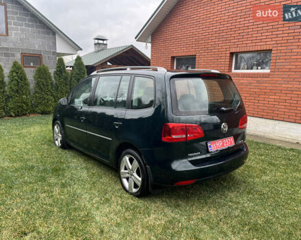 Зеленый Фольксваген Туран, объемом двигателя 2 л и пробегом 282 тыс. км за 10700 $, фото 3 на Automoto.ua