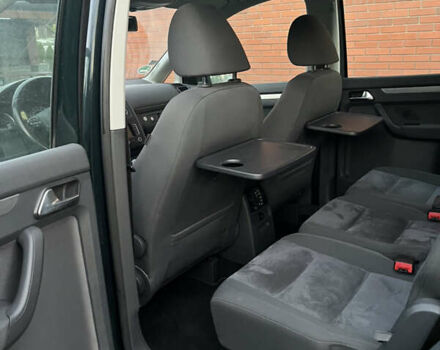 Зеленый Фольксваген Туран, объемом двигателя 2 л и пробегом 282 тыс. км за 10700 $, фото 6 на Automoto.ua