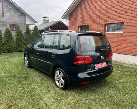 Зеленый Фольксваген Туран, объемом двигателя 2 л и пробегом 282 тыс. км за 10700 $, фото 2 на Automoto.ua