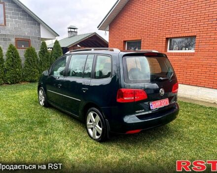 Зеленый Фольксваген Туран, объемом двигателя 2 л и пробегом 282 тыс. км за 10700 $, фото 3 на Automoto.ua