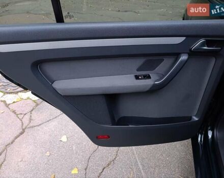 Зеленый Фольксваген Туран, объемом двигателя 1.4 л и пробегом 180 тыс. км за 12200 $, фото 29 на Automoto.ua