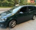 Зеленый Фольксваген Туран, объемом двигателя 1.97 л и пробегом 335 тыс. км за 12000 $, фото 1 на Automoto.ua