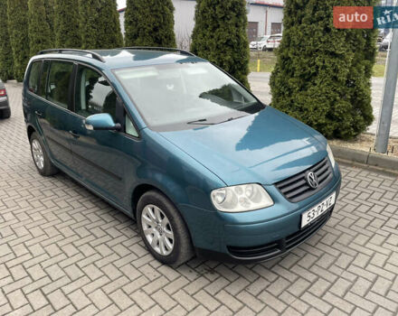 Зелений Фольксваген Туран, об'ємом двигуна 1.6 л та пробігом 238 тис. км за 5550 $, фото 1 на Automoto.ua