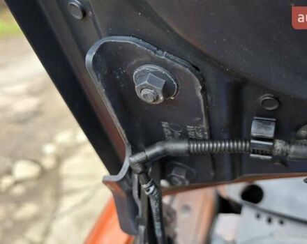 Оранжевый Фольксваген Туран, объемом двигателя 1.6 л и пробегом 243 тыс. км за 9399 $, фото 36 на Automoto.ua