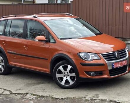 Оранжевый Фольксваген Туран, объемом двигателя 1.6 л и пробегом 243 тыс. км за 9399 $, фото 9 на Automoto.ua