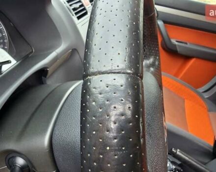 Оранжевый Фольксваген Туран, объемом двигателя 1.6 л и пробегом 243 тыс. км за 9399 $, фото 43 на Automoto.ua