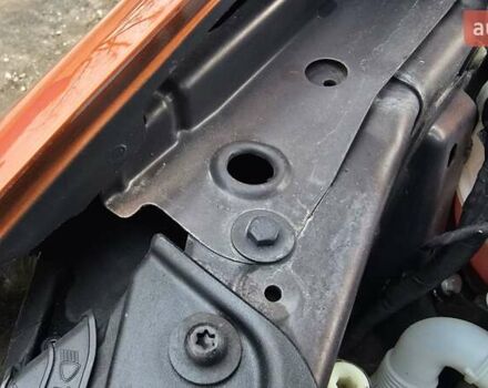 Оранжевый Фольксваген Туран, объемом двигателя 1.6 л и пробегом 243 тыс. км за 9399 $, фото 35 на Automoto.ua