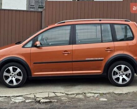 Оранжевый Фольксваген Туран, объемом двигателя 1.6 л и пробегом 243 тыс. км за 9399 $, фото 28 на Automoto.ua