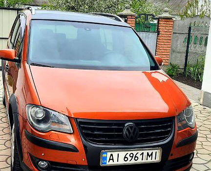 Оранжевый Фольксваген Туран, объемом двигателя 1.4 л и пробегом 217 тыс. км за 6900 $, фото 11 на Automoto.ua