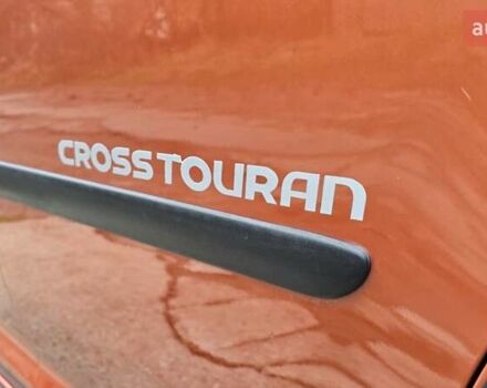 Оранжевый Фольксваген Туран, объемом двигателя 1.6 л и пробегом 243 тыс. км за 9399 $, фото 64 на Automoto.ua