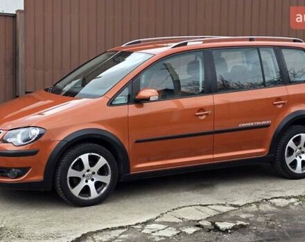 Оранжевый Фольксваген Туран, объемом двигателя 1.6 л и пробегом 243 тыс. км за 9399 $, фото 30 на Automoto.ua