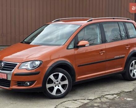 Оранжевый Фольксваген Туран, объемом двигателя 1.6 л и пробегом 243 тыс. км за 9399 $, фото 32 на Automoto.ua