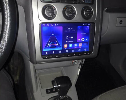 Помаранчевий Фольксваген Туран, об'ємом двигуна 2 л та пробігом 270 тис. км за 8400 $, фото 25 на Automoto.ua