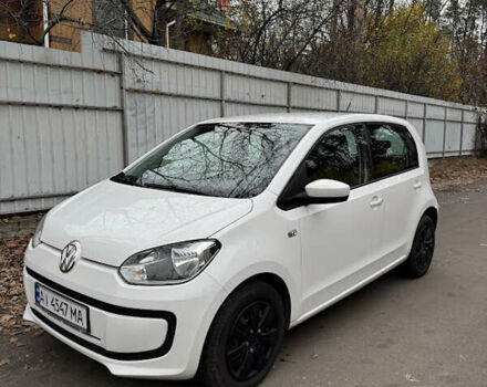Белый Фольксваген Ап, объемом двигателя 1 л и пробегом 166 тыс. км за 6499 $, фото 3 на Automoto.ua