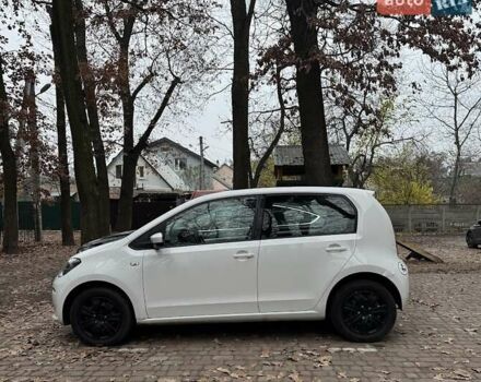 Белый Фольксваген Ап, объемом двигателя 1 л и пробегом 166 тыс. км за 6499 $, фото 8 на Automoto.ua