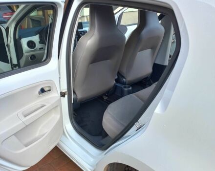 Белый Фольксваген Ап, объемом двигателя 0 л и пробегом 102 тыс. км за 5900 $, фото 4 на Automoto.ua