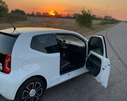 Белый Фольксваген Ап, объемом двигателя 1 л и пробегом 130 тыс. км за 7200 $, фото 14 на Automoto.ua