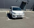 Белый Фольксваген Ап, объемом двигателя 1 л и пробегом 180 тыс. км за 6200 $, фото 1 на Automoto.ua