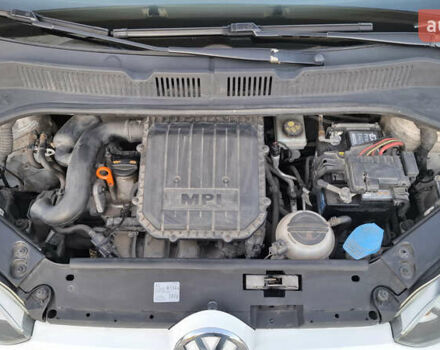 Белый Фольксваген Ап, объемом двигателя 1 л и пробегом 300 тыс. км за 4550 $, фото 9 на Automoto.ua