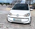 Белый Фольксваген Ап, объемом двигателя 0 л и пробегом 127 тыс. км за 6600 $, фото 1 на Automoto.ua