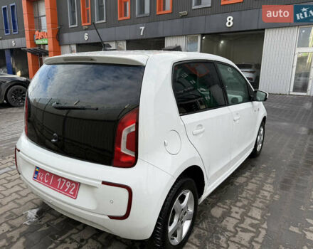 Белый Фольксваген Ап, объемом двигателя 0 л и пробегом 38 тыс. км за 5999 $, фото 7 на Automoto.ua