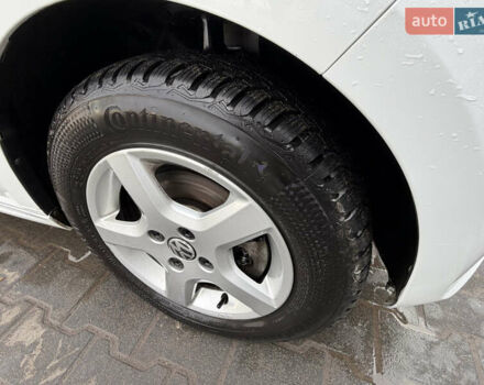 Белый Фольксваген Ап, объемом двигателя 0 л и пробегом 38 тыс. км за 5999 $, фото 18 на Automoto.ua