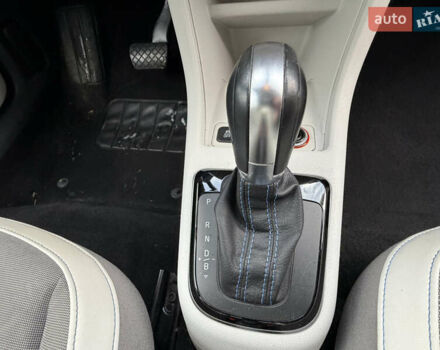 Белый Фольксваген Ап, объемом двигателя 0 л и пробегом 38 тыс. км за 5999 $, фото 19 на Automoto.ua