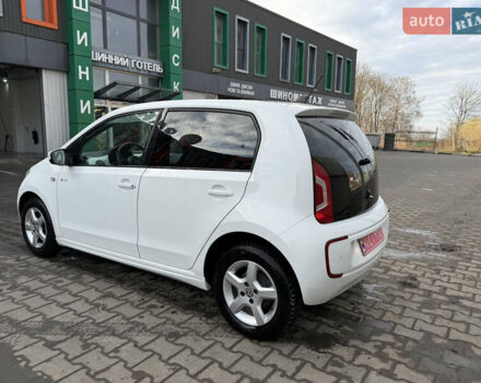 Белый Фольксваген Ап, объемом двигателя 0 л и пробегом 38 тыс. км за 5999 $, фото 8 на Automoto.ua