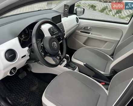 Белый Фольксваген Ап, объемом двигателя 0 л и пробегом 82 тыс. км за 5950 $, фото 24 на Automoto.ua