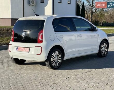 Белый Фольксваген Ап, объемом двигателя 0 л и пробегом 82 тыс. км за 5950 $, фото 3 на Automoto.ua