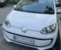 Белый Фольксваген Ап, объемом двигателя 1 л и пробегом 93 тыс. км за 3900 $, фото 1 на Automoto.ua