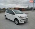 Белый Фольксваген Ап, объемом двигателя 1 л и пробегом 172 тыс. км за 5950 $, фото 1 на Automoto.ua