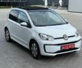 Белый Фольксваген Ап, объемом двигателя 0 л и пробегом 121 тыс. км за 8250 $, фото 2 на Automoto.ua