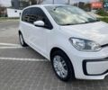 Белый Фольксваген Ап, объемом двигателя 1 л и пробегом 160 тыс. км за 7500 $, фото 1 на Automoto.ua