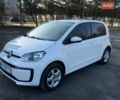 Белый Фольксваген Ап, объемом двигателя 1 л и пробегом 160 тыс. км за 7600 $, фото 1 на Automoto.ua