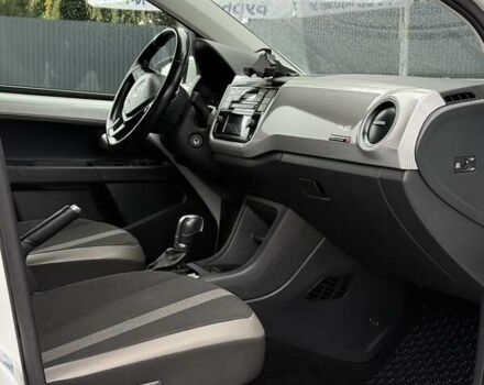 Белый Фольксваген Ап, объемом двигателя 0 л и пробегом 78 тыс. км за 8499 $, фото 27 на Automoto.ua