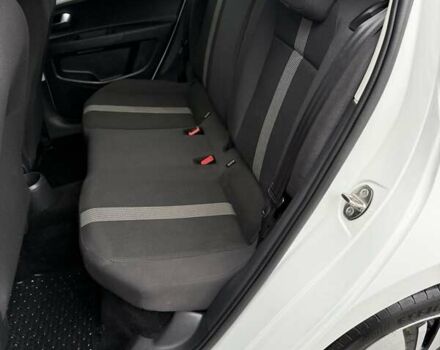 Белый Фольксваген Ап, объемом двигателя 0 л и пробегом 78 тыс. км за 8499 $, фото 20 на Automoto.ua