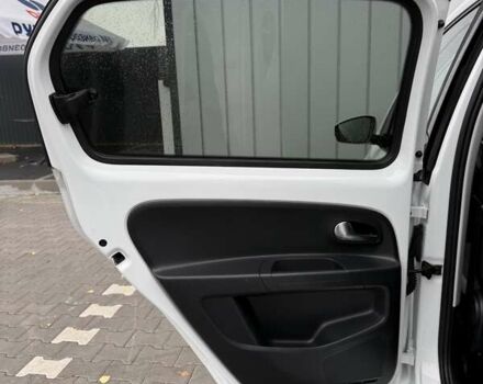 Белый Фольксваген Ап, объемом двигателя 0 л и пробегом 78 тыс. км за 8499 $, фото 19 на Automoto.ua