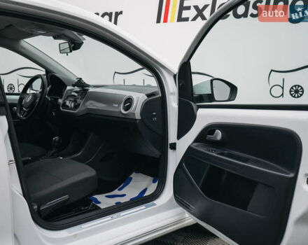 Белый Фольксваген Ап, объемом двигателя 0 л и пробегом 54 тыс. км за 10539 $, фото 52 на Automoto.ua