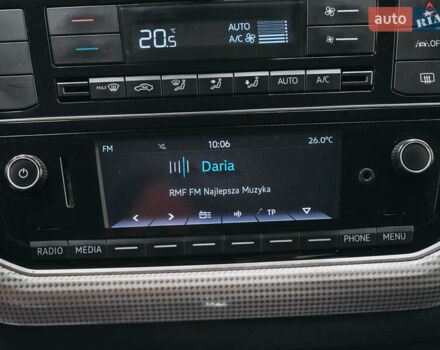 Белый Фольксваген Ап, объемом двигателя 0 л и пробегом 54 тыс. км за 10539 $, фото 42 на Automoto.ua