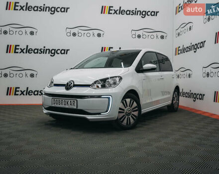 Белый Фольксваген Ап, объемом двигателя 0 л и пробегом 54 тыс. км за 10539 $, фото 12 на Automoto.ua