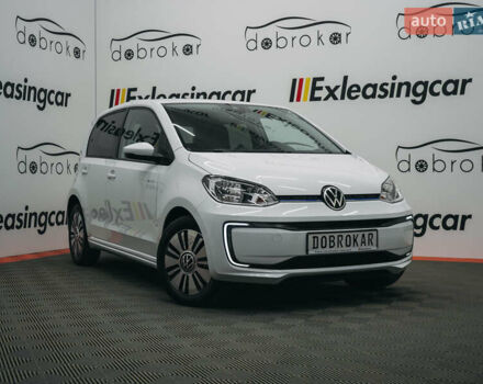 Белый Фольксваген Ап, объемом двигателя 0 л и пробегом 54 тыс. км за 10539 $, фото 2 на Automoto.ua