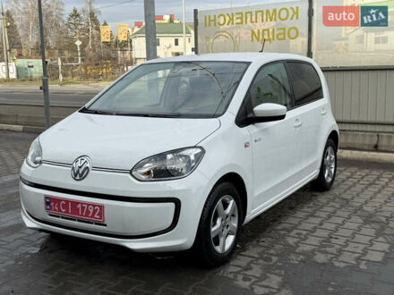 Белый Фольксваген Ап, объемом двигателя 0 л и пробегом 38 тыс. км за 5999 $, фото 1 на Automoto.ua