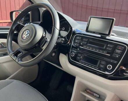 Черный Фольксваген Ап, объемом двигателя 0 л и пробегом 90 тыс. км за 7400 $, фото 13 на Automoto.ua