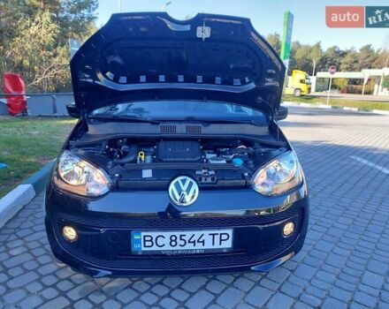 Черный Фольксваген Ап, объемом двигателя 1 л и пробегом 41 тыс. км за 6300 $, фото 40 на Automoto.ua