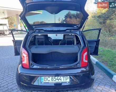 Черный Фольксваген Ап, объемом двигателя 1 л и пробегом 41 тыс. км за 6300 $, фото 29 на Automoto.ua