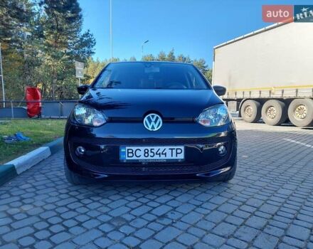 Черный Фольксваген Ап, объемом двигателя 1 л и пробегом 41 тыс. км за 6300 $, фото 3 на Automoto.ua